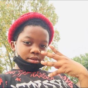 Meet your Posher, Kamaren